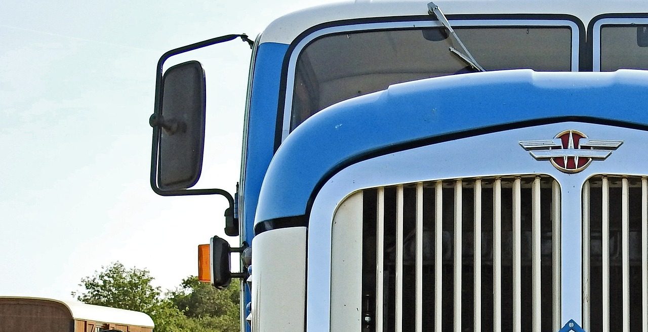 Mirrors Or Monitors Which Is Best For Truck Drivers Saint John Capital